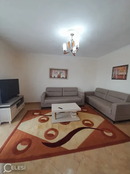 Tirane, jepet me qera apartament 1+1+Ballkon Kati 3, 71 m² 550 € (RRUGA E DIBRES)