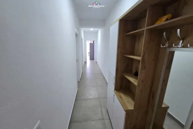 Tirane, jepet me qera apartament 2+1 Kati 9, 130 m² 630 € (farmacia 10)