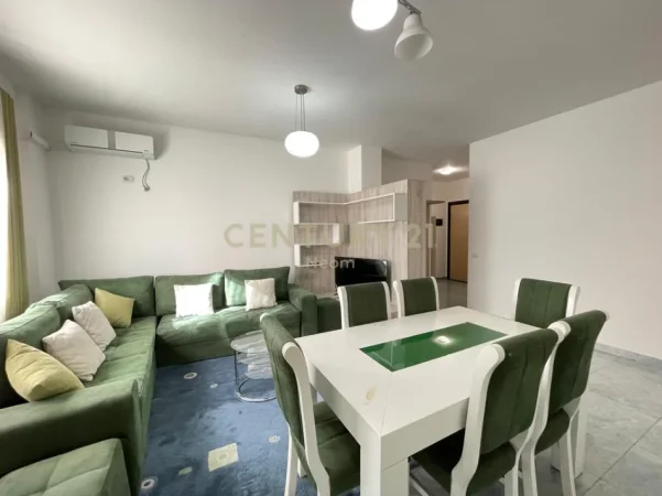 Tirane, shitet apartament 1+1 Kati 3, 67 m² 145.000 € (liqeni i thate)