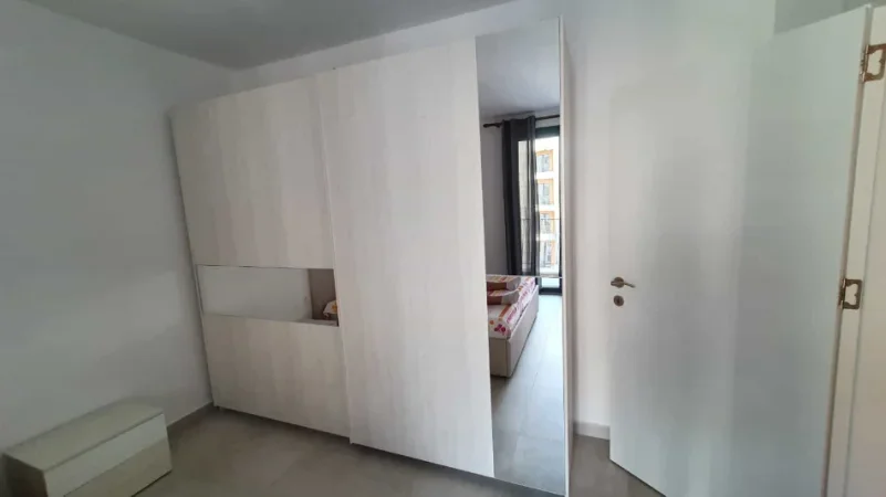Tirane, jepet me qera apartament 1+1+Ballkon Kati 7, 70 m² 500 € (kongresi manastirit)