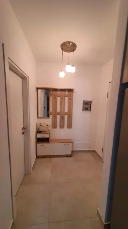Tirane, jepet me qera apartament 1+1+Ballkon Kati 7, 70 m² 500 € (kongresi manastirit)