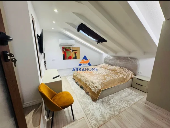 Tirane, jepet me qera apartament 1+1+Ballkon Kati 3, 60 m² 683 € 