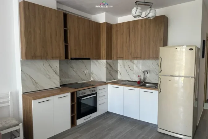 Tirane, jepet me qera apartament 1+1 Kati 2, 78 m² 440 € (Rruga xhemal Sheh Abazi)