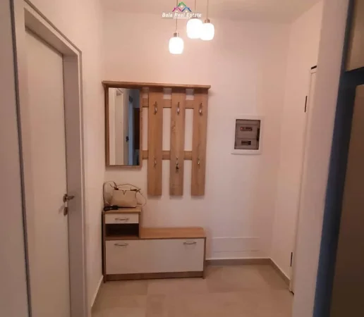 Tirane, jepet me qera apartament 1+1 Kati 7, 70 m² 500 € (Rruga Kongresi i Manastirit)