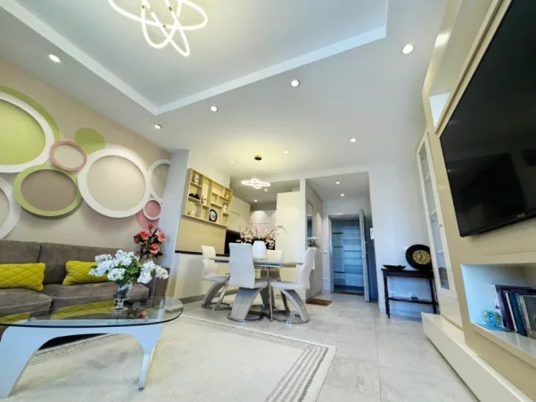 Tirane, shitet apartament 2+1 , 128 m² (air albania)