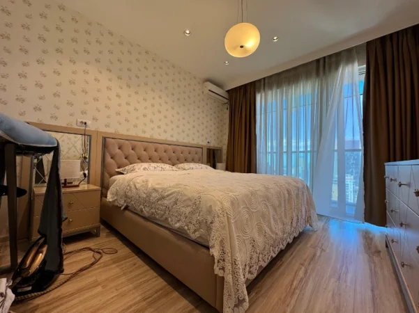 Tirane, shitet apartament 2+1 , 128 m² (air albania)