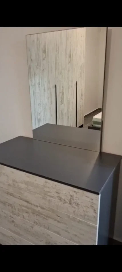 Tirane, jepet me qera apartament 2+1 Kati 3, 80 m² 500 € (Rruga 5 Maji)