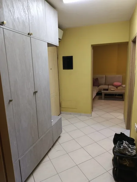 Tirane, shitet apartament 2+1 Kati 5, 60 m² 129.000 € (Rruga Ferit Xhajko)