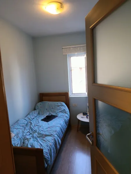 Tirane, shitet apartament 2+1 Kati 5, 60 m² 129.000 € (Rruga Ferit Xhajko)