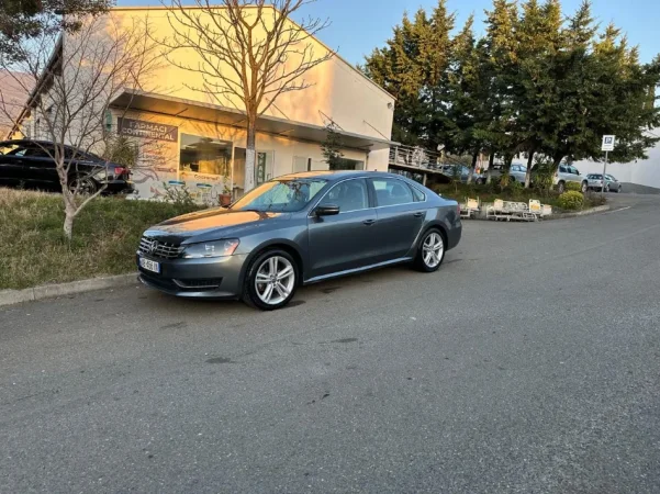 Tirane, shitet makine Volkswagen Passat Sel Nafte, gri e erret automatik Kondicioner 240.000 km 7.000 €