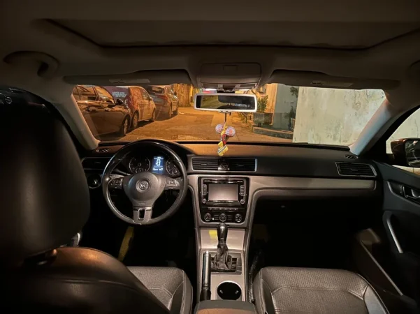 Tirane, shitet makine Volkswagen Passat Sel Nafte, gri e erret automatik Kondicioner 240.000 km 7.000 €