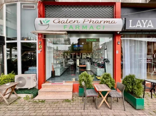 Tirane, shes ambjent biznesi Kati 0, 72 m² (Farmaci)