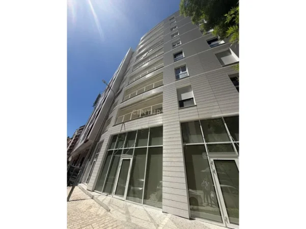 Shqiperi, jepet me qera ambjent biznesi , 104 m² 2.900 € (Juvenilja)