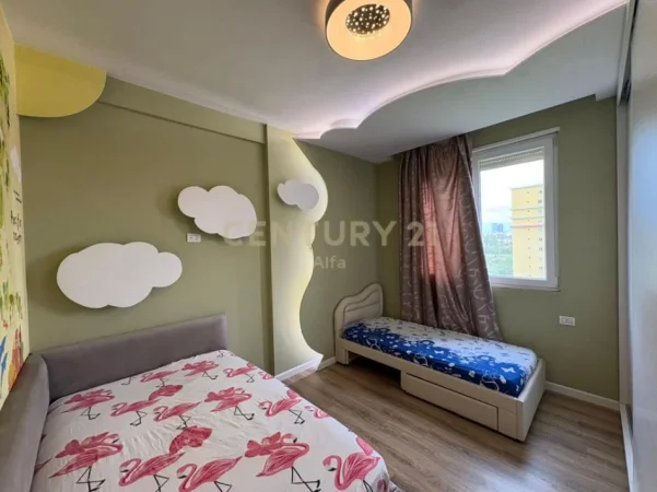 Tirane, jepet me qera apartament 2+1+Aneks+Ballkon Kati 6, 100 m² 700 € 