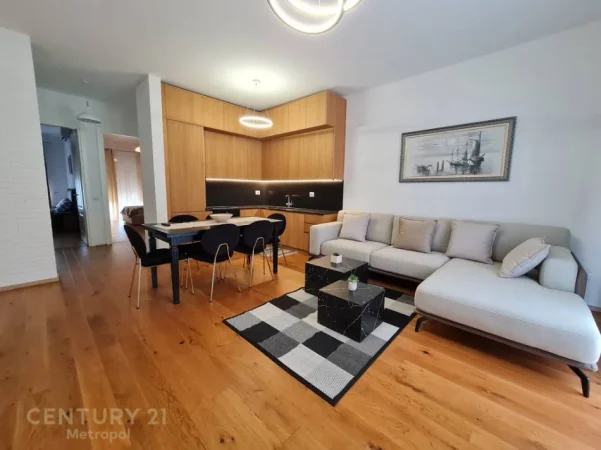 Tirane, jepet me qera apartament 2+1+Aneks+Ballkon Kati 2, 100 m² 1.200 € (Petrele)