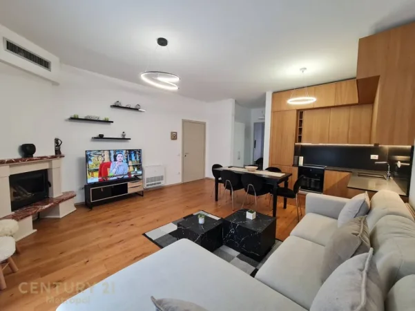 Tirane, jepet me qera apartament 2+1+Aneks+Ballkon Kati 2, 100 m² 1.200 € (Petrele)