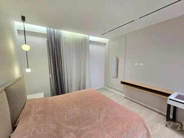 Tirane, jepet me qera apartament 2+1+Aneks+Ballkon Kati 3, 140 m² 1.200 € 