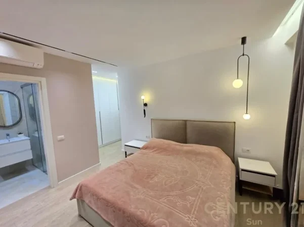 Tirane, jepet me qera apartament 2+1+Aneks+Ballkon Kati 3, 140 m² 1.200 € 