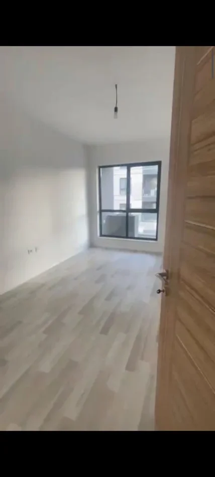 Tirane, shitet apartament 3+1 Kati 2, 135 m² 162.000 € (Rruga 5 Maji)