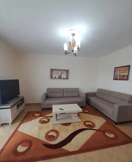 Tirane, jepet me qera apartament 1+1 Kati 3, 70 m² 550 € (Medreseja)