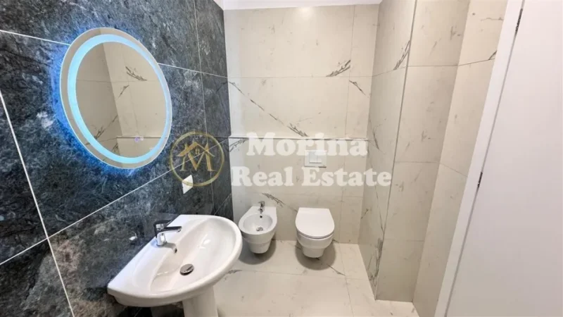 Tirane, jepet me qera apartament 2+1 Kati 0, (Apartament 212 Fusha Aviacionit)