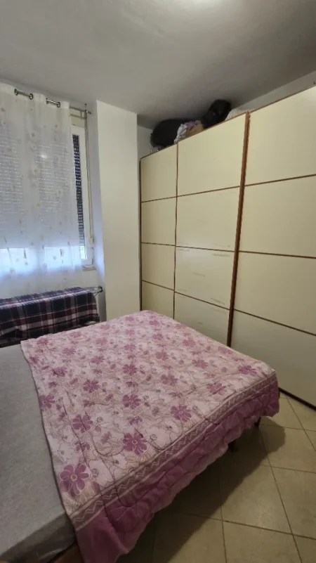 Durres, jepet me qera nga Pronari, pa-komision apartament 2+1 Kati 2, 75 m² 400 € (lagja numer 9 rruga Isuf Ferra)