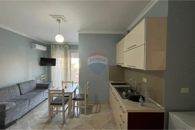 Vlore, jepet me qera apartament 2+1 Kati 2, 65 m² 6.000 € (Rruga Sazani,plazh i vjeter, Vlore)