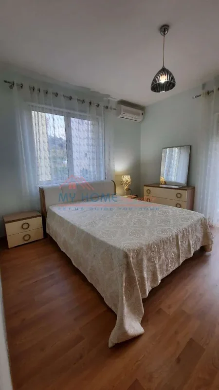 Tirane, jepet me qera apartament 2+1+Ballkon Kati 3, 115 m² 720 € (Rruga Eduard Mano)