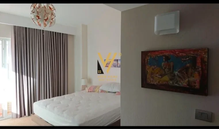 Tirane, jepet me qera apartament duplex 4+1+Ballkon Kati 5, 180 m² 1.800 € (LIQENI I THATE)