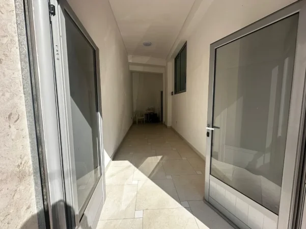 Vlore, shitet dyqan Kati 0, 30 m² 35.000 € (Rruga Mustafa Bello, Kali Trojes, Vlore)