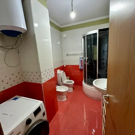 Tirane, shitet apartament 2+1+Aneks+Ballkon Kati 5, 104 m² 165.000 € (Astir mbrapa Ozone Elektrinik)