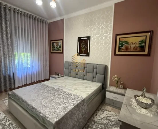 Tirane, jepet me qera apartament 2+1+Ballkon Kati 2, 70 m² 700 € (Vasil Shanto)