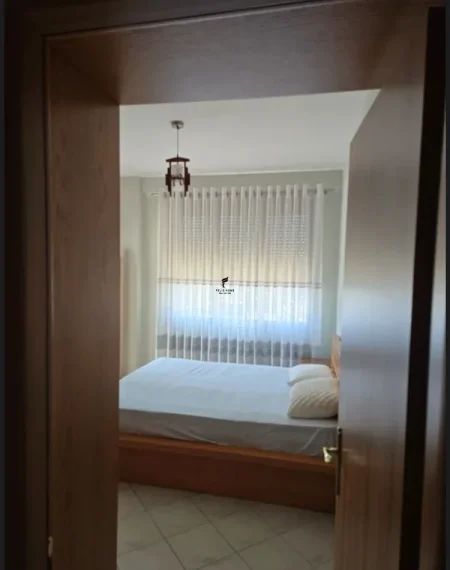 Tirane, jepet me qera apartament 2+1 Kati 8, 80 m² 650 € (MINE PEZA)