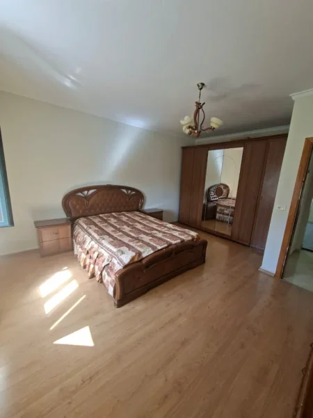 SHITET APARTAMENT DUPLEKS+ VERANDE  TE 21 DHJETORI