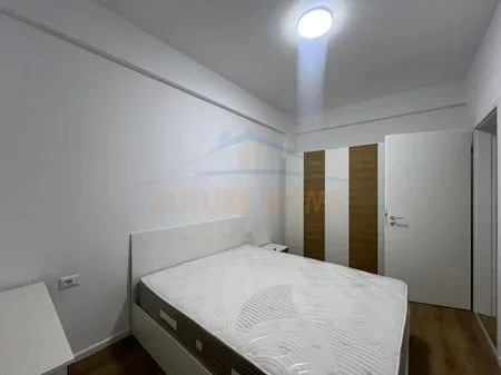 Tirane, jepet me qera apartament 1+1+Ballkon , 54 m² 400 € (Fresk)