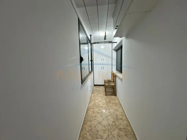 Tirane, shitet apartament 2+1 Kati 4, 92 m² 194.000 € (Shkolla e Baletit)