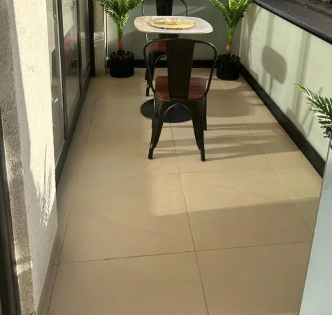 Tirane, jepet me qera dyqan Kati 0, 45 m² 1.200 € (Rruga e Kavajës)