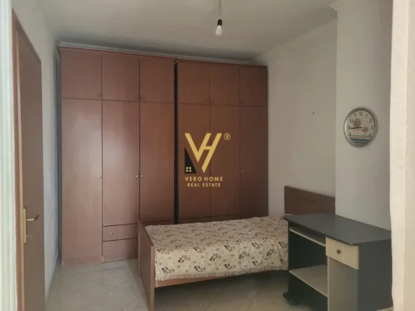 Tirane, jepet me qera apartament 2+1+Ballkon Kati 5, 70 m² 570 € (ASTIR)