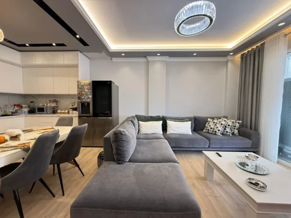 Tirane, shitet apartament 3+1 , 144 m² 339.000 € (Kopshti Zoologjik)