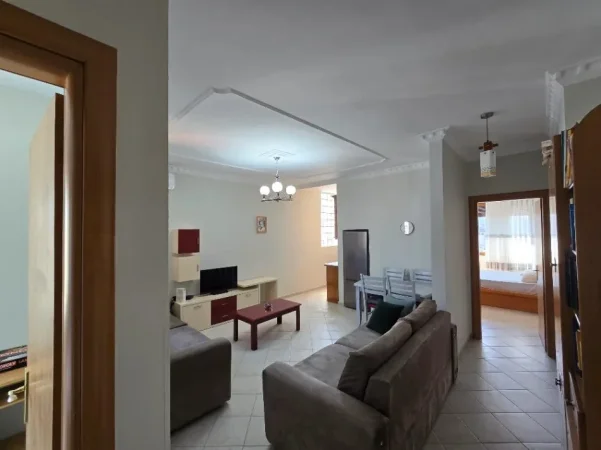 Tirane, jepet me qera apartament 2+1 Kati 8, 75 m² 670 € (Rruga Fortuzi)