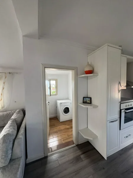 Tirane, jepet me qera apartament Kati 3, 90 m² 450 € (Rruga Pjeter Budi)