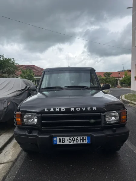 Elbasan, shitet SUV Land Rover Nafte, e zeze manuale Kondicioner 250.000 km