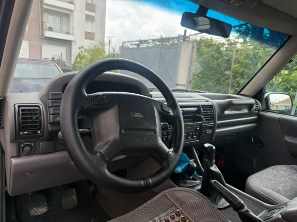 Elbasan, shitet SUV Land Rover Nafte, e zeze manuale Kondicioner 250.000 km
