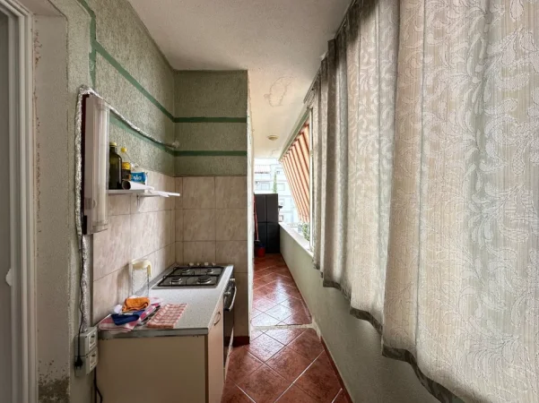 Tirane, shitet apartament 2+1 Kati 3, 98 m² 147.000 € (Fresk)