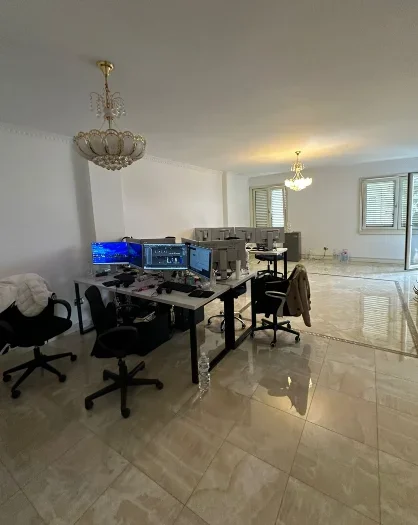 Tirane, jepet me qera zyre Kati 4, 90 m² 1.000 € 