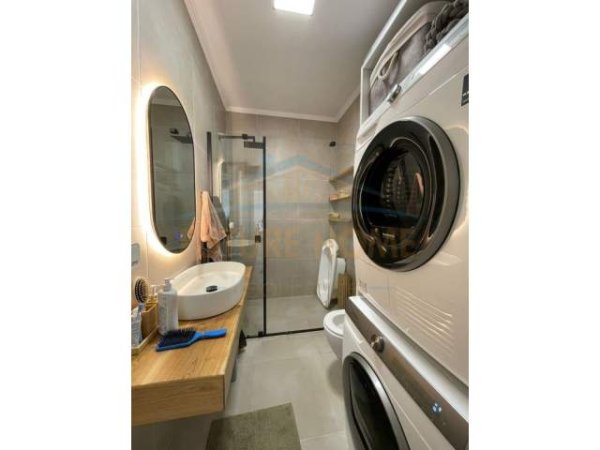 Tirane, shitet apartament 2+1 Kati 7, 144 m² 200.000 Euro (Fusha e Aviacionit)