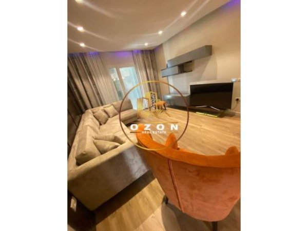 Tirane, jepet me qera apartament 2+1+A+BLK Kati 2, 98 m² 1.000 Euro (KOPSHTI BOTANIK)