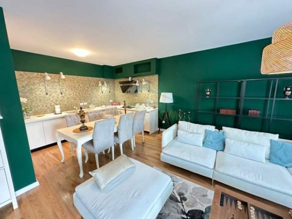 Tirane, jepet me qera apartament duplex 3+1+BLK Kati 1, 184 m² 1.650 Euro (Rezidenca Kodra e Dielli)