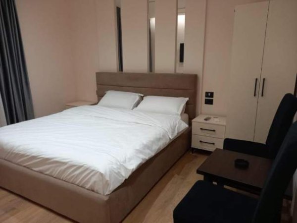 Tirane HOTEL ME QERA , 300 m² 1.200 Euro (FRESK)