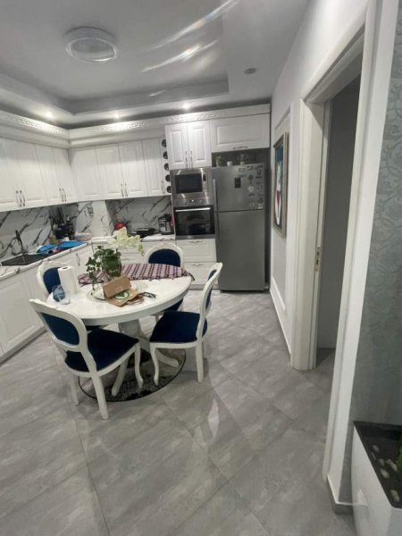 Durres, shitet apartament 3+1 Kati 3, 100 m² 140.000 Euro (Lagjja 1 vollga durres)